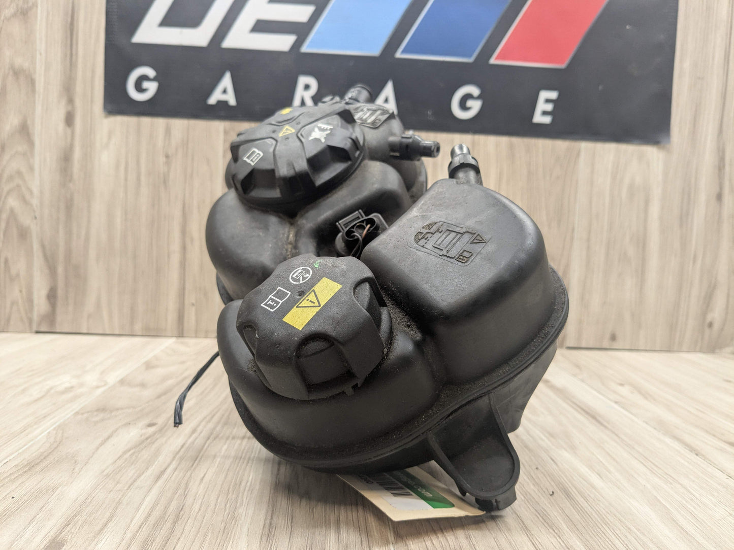 *Engine Coolant Expansion Overflow Tank Reservoir Set