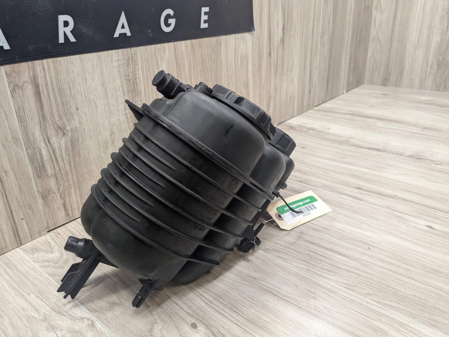 *Engine Coolant Expansion Overflow Tank Reservoir Set