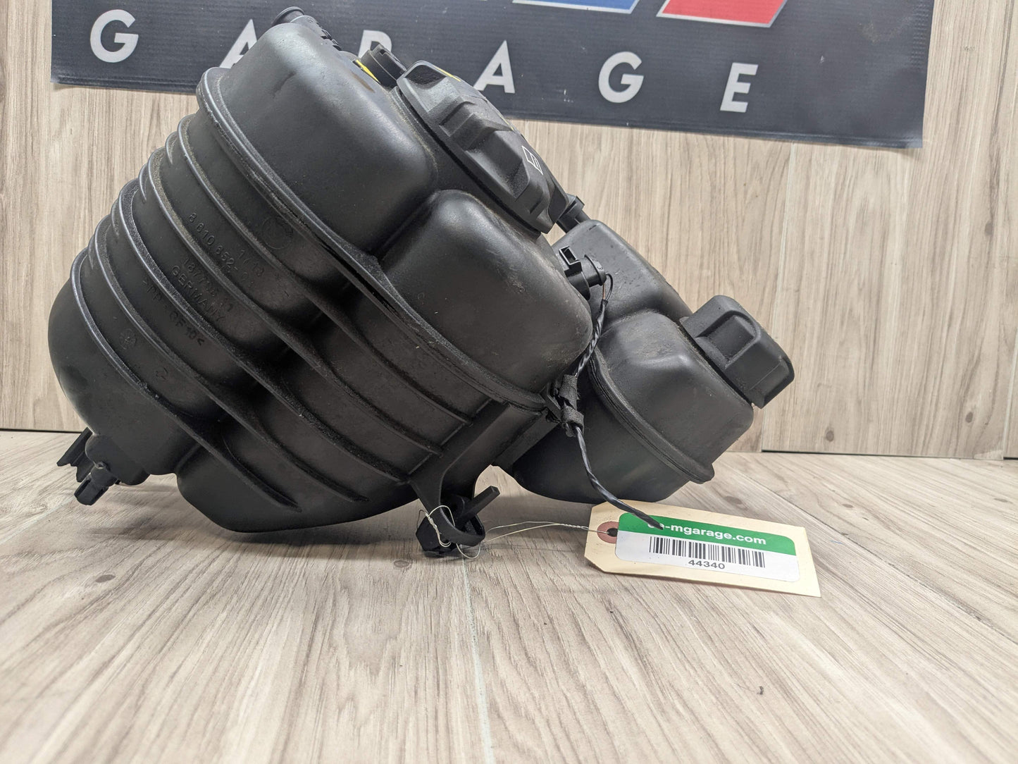 *Engine Coolant Expansion Overflow Tank Reservoir Set