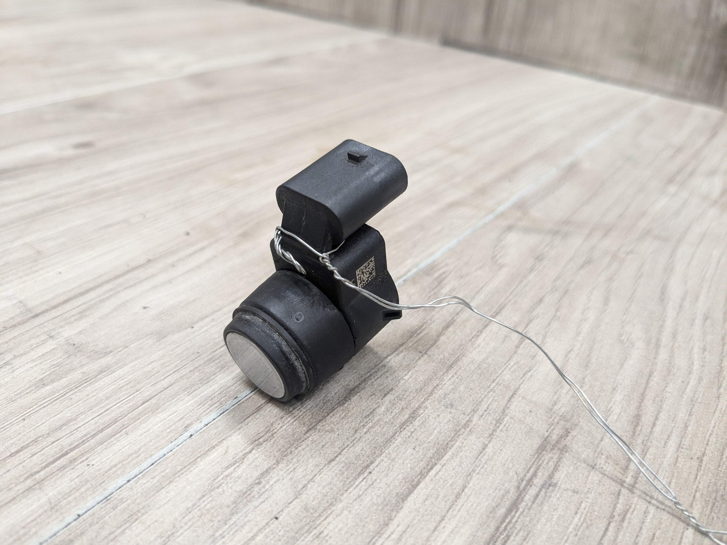 OEM BMW E82 E88 E90 E92 E93 335 M3 Bumper Parking PDC Ultrasonic Sensor Silver