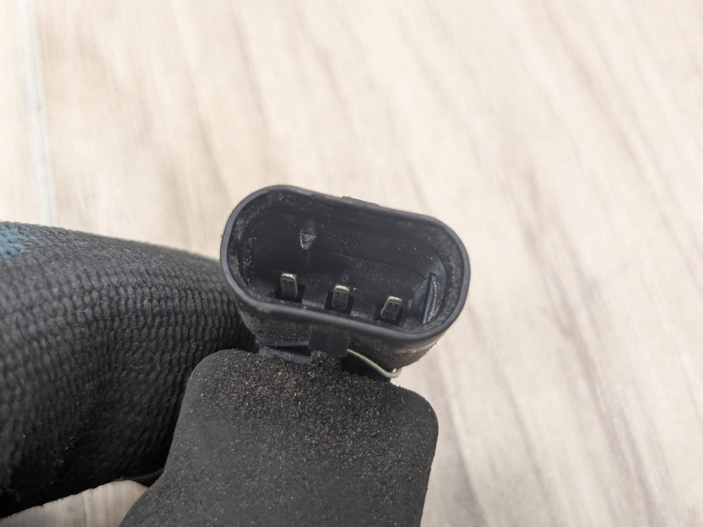 OEM BMW E82 E88 E90 E92 E93 335 M3 Bumper Parking PDC Ultrasonic Sensor Silver