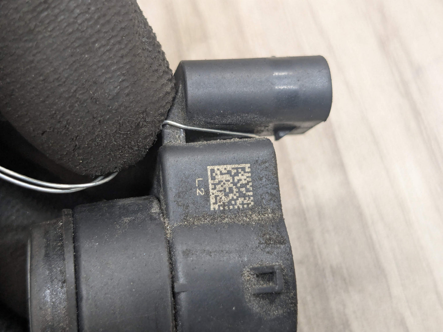 OEM BMW E82 E88 E90 E92 E93 335 M3 Bumper Parking PDC Ultrasonic Sensor Silver