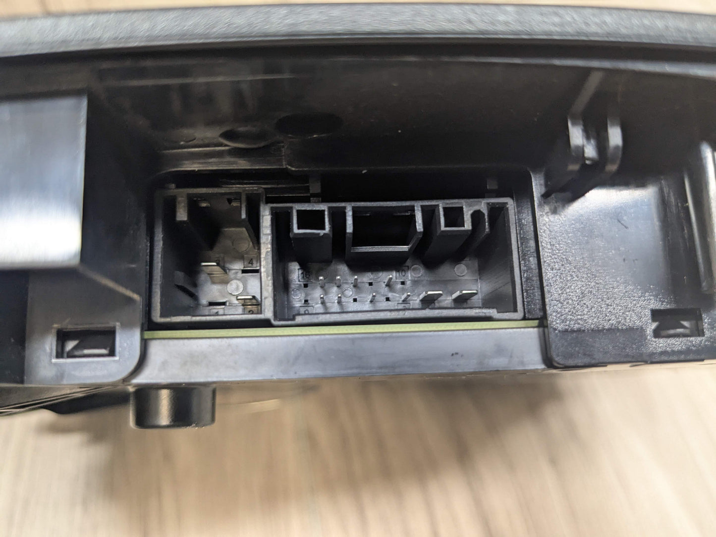 OEM BMW F22 F30 F32 F36 F80 F82 M3 Headliner Roof Console Dome Light SOS Switch