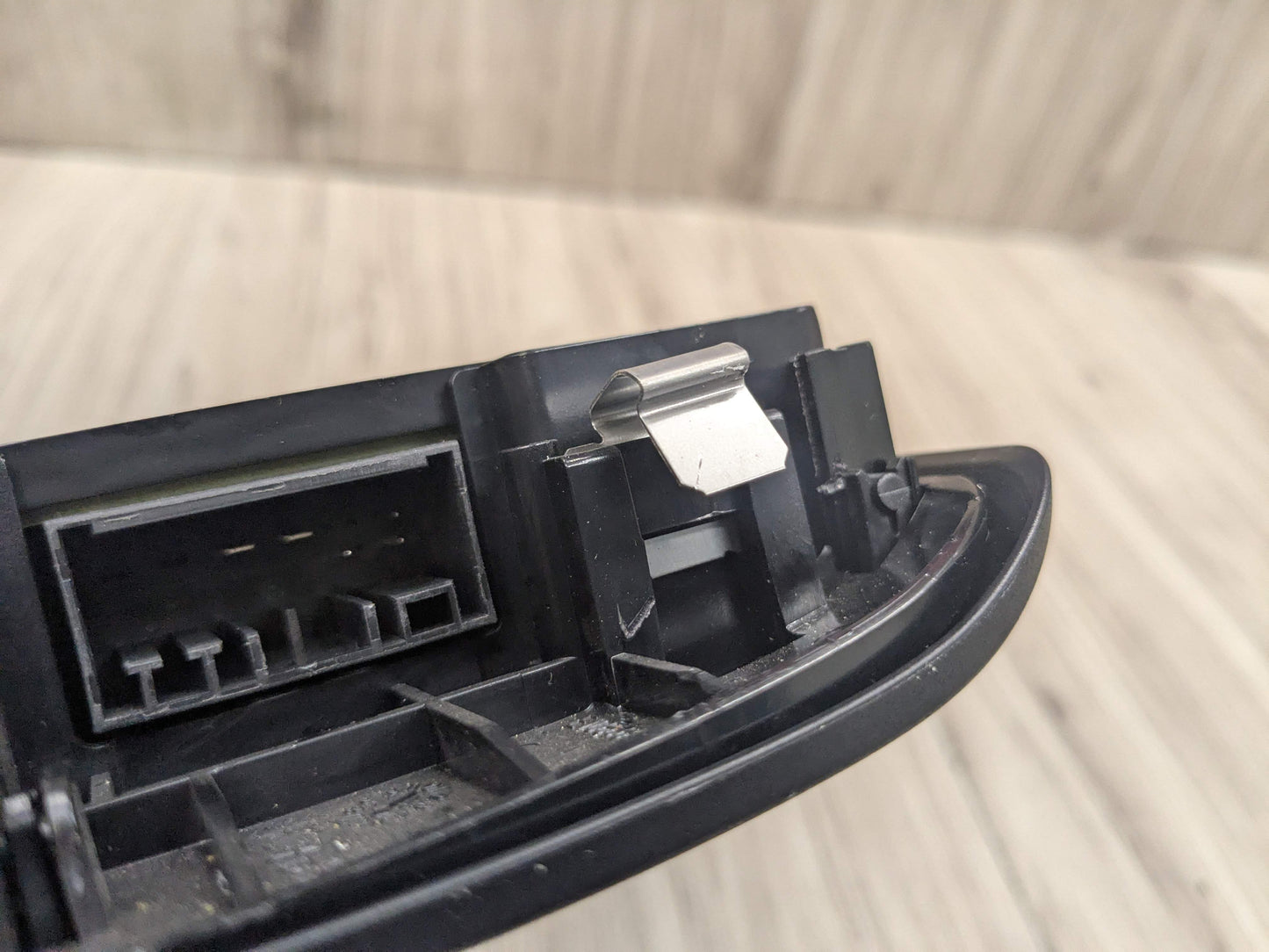 OEM BMW F22 F30 F32 F36 F80 F82 M3 Headliner Roof Console Dome Light SOS Switch