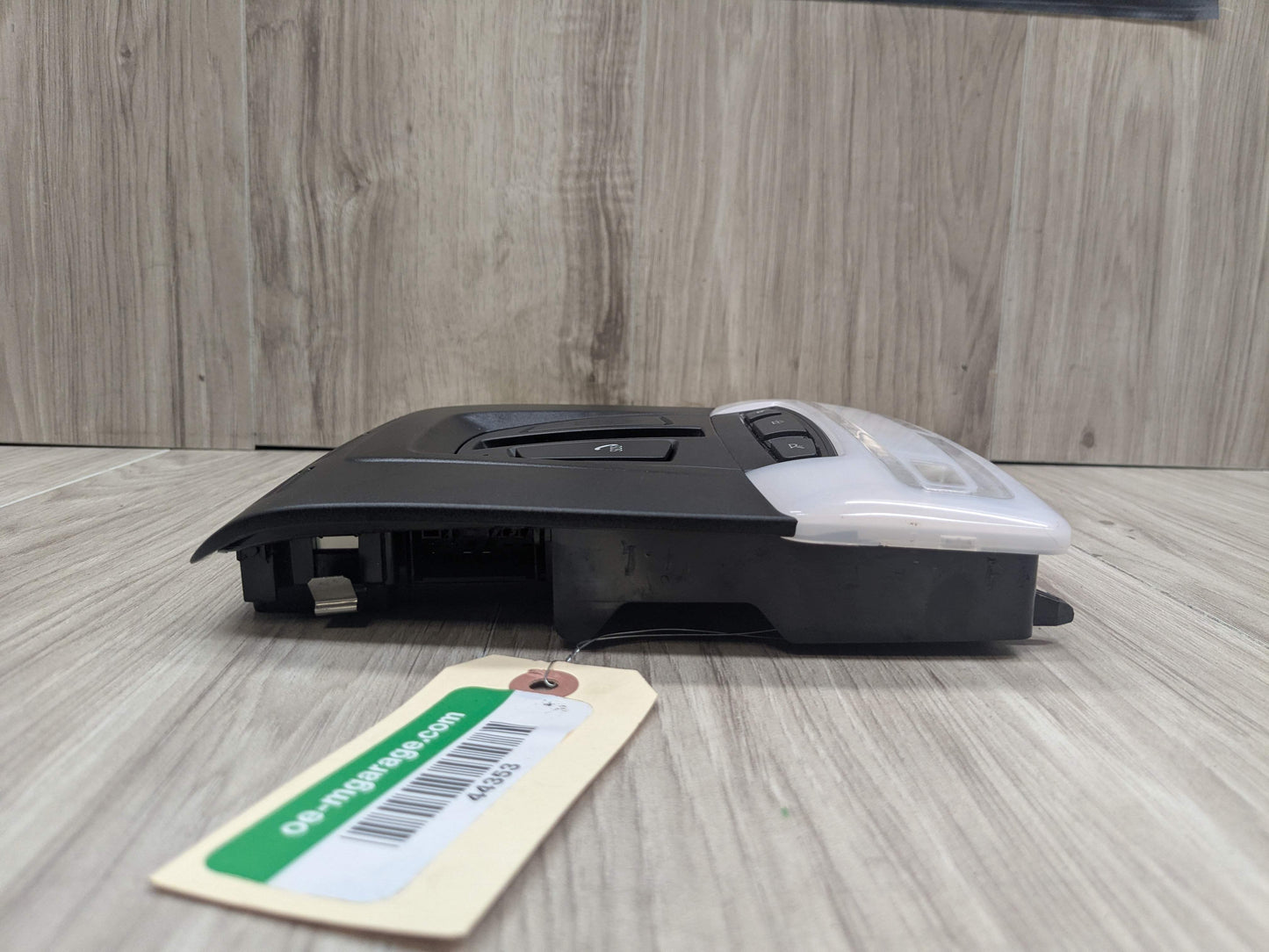 OEM BMW F22 F30 F32 F36 F80 F82 M3 Headliner Roof Console Dome Light SOS Switch