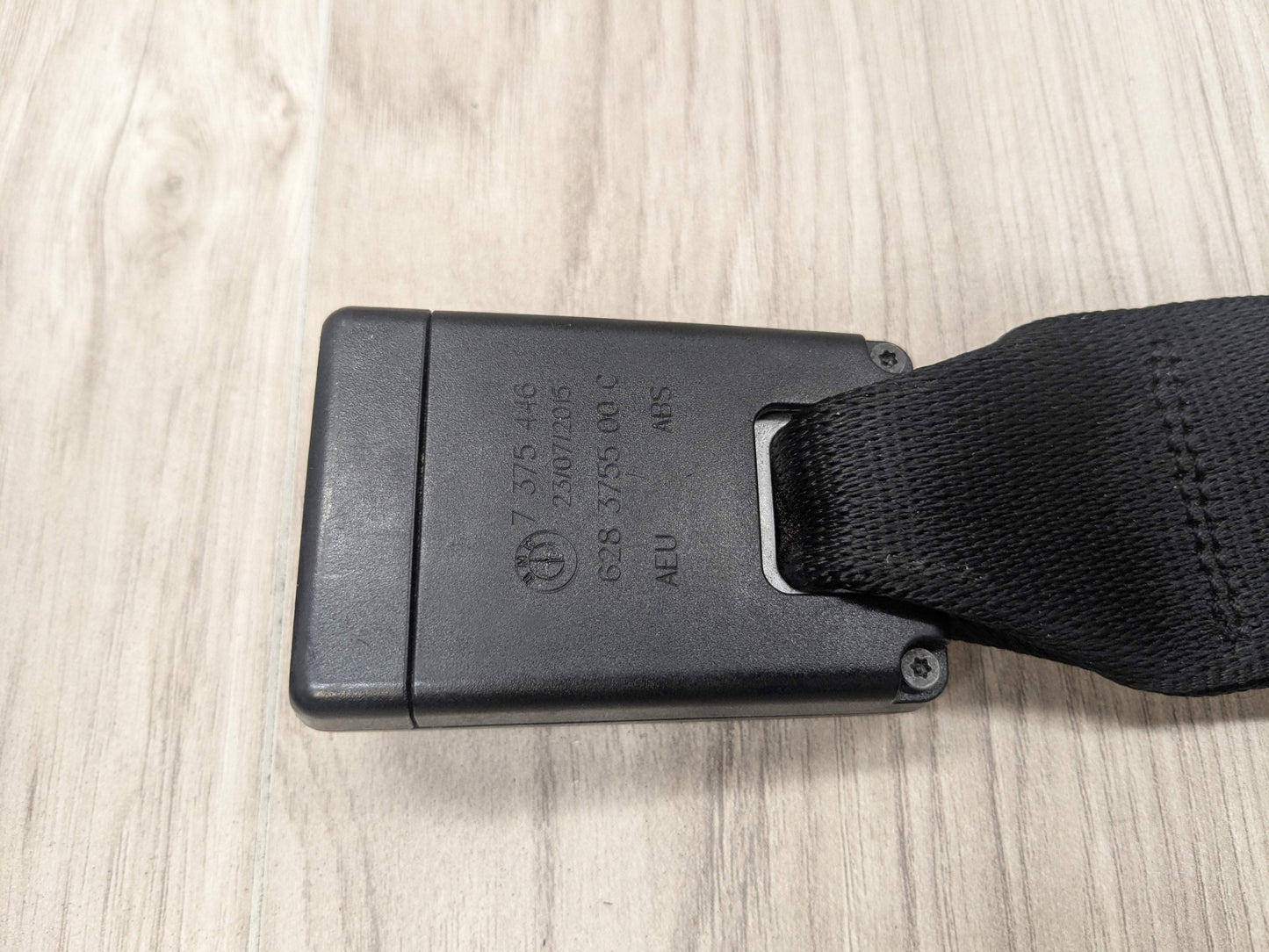 12-20 OEM BMW F30 F36 F80 M3 Rear Lower Center Right Passenger Seat Belt Buckle