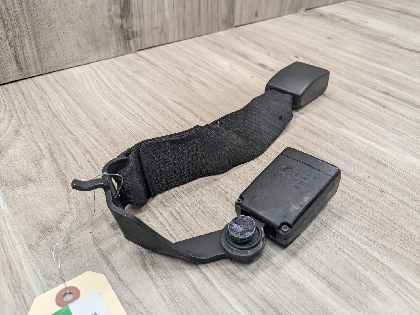 12-20 OEM BMW F30 F36 F80 M3 Rear Lower Center Right Passenger Seat Belt Buckle