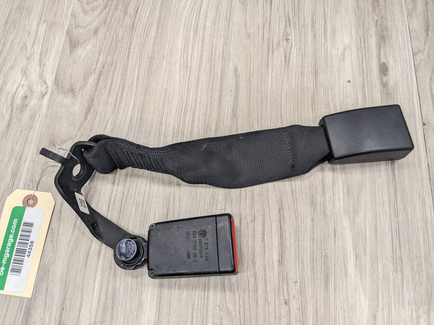 12-20 OEM BMW F30 F36 F80 M3 Rear Lower Center Right Passenger Seat Belt Buckle