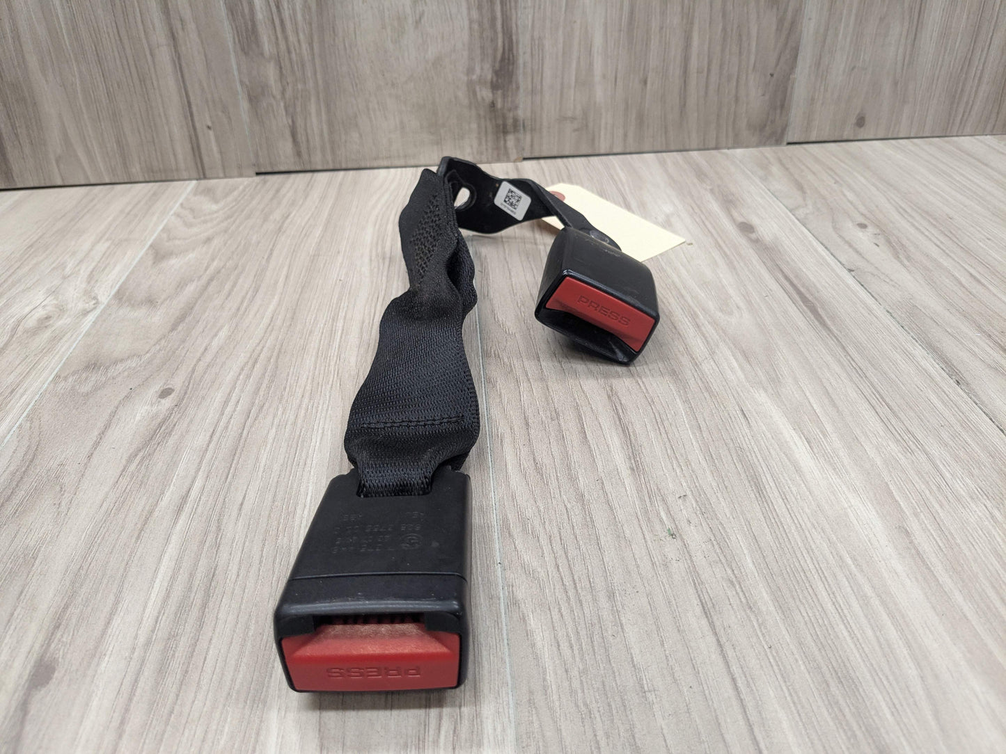 12-20 OEM BMW F30 F36 F80 M3 Rear Lower Center Right Passenger Seat Belt Buckle