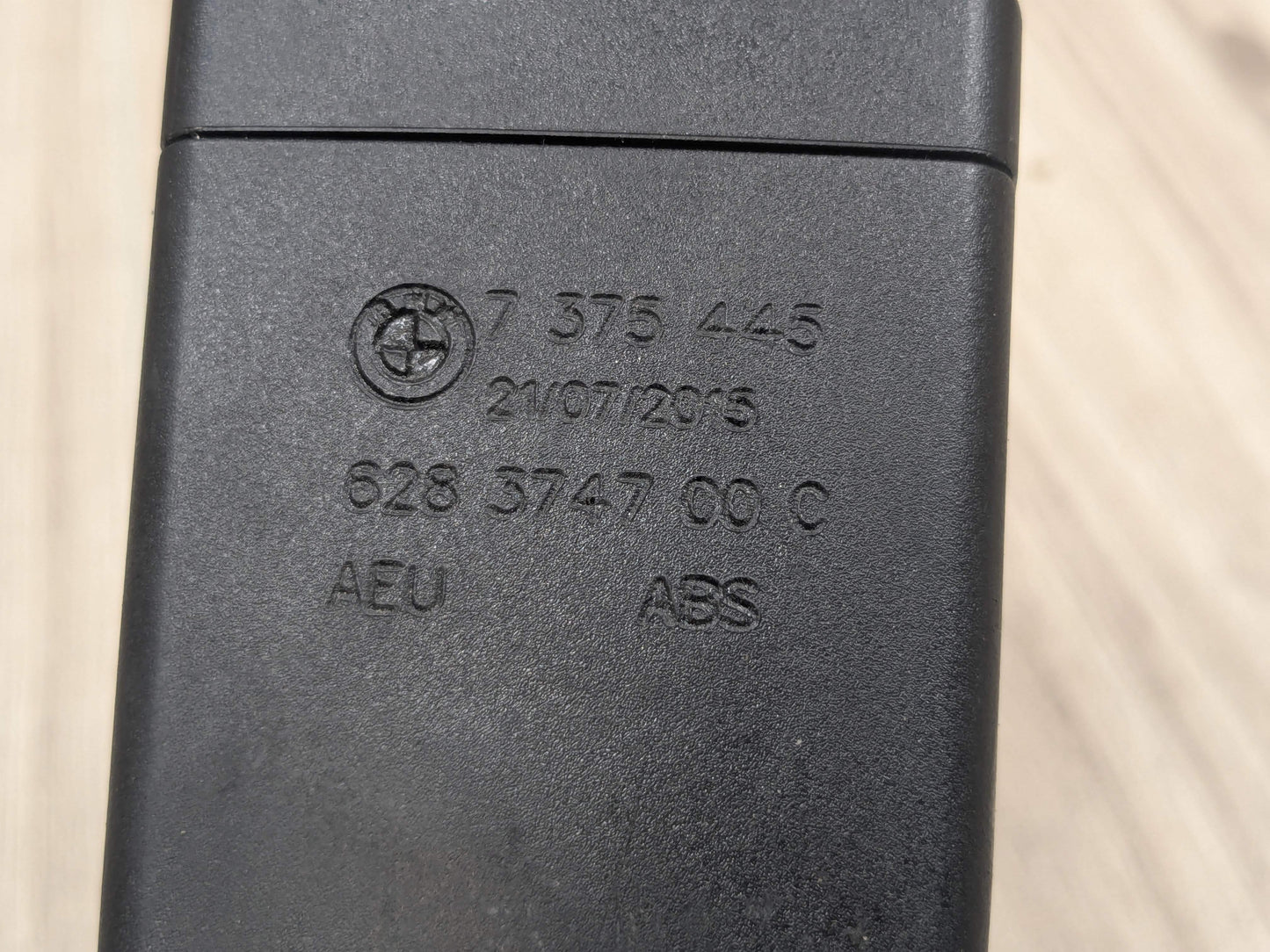 12-20 OEM BMW F30 F31 F36 F80 M3 Rear Left Driver Seat Belt Seatbelt Buckle