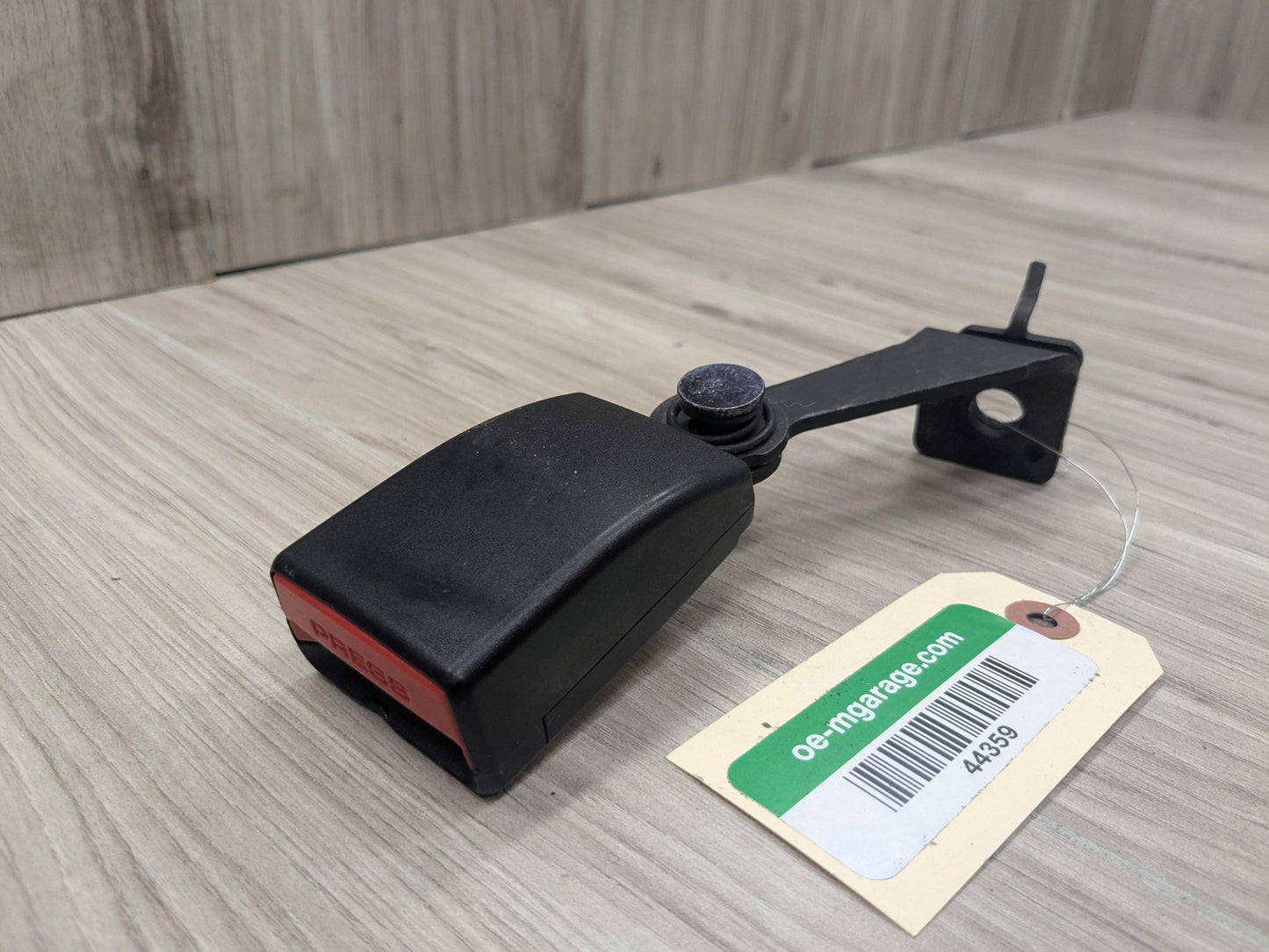 12-20 OEM BMW F30 F31 F36 F80 M3 Rear Left Driver Seat Belt Seatbelt Buckle