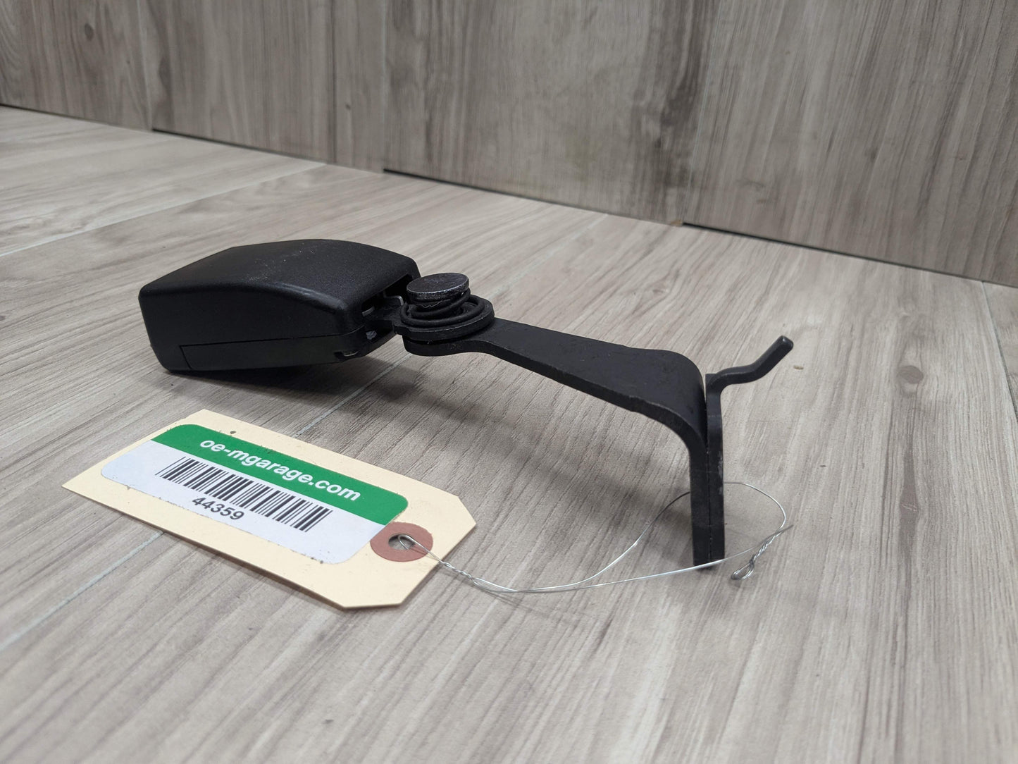 12-20 OEM BMW F30 F31 F36 F80 M3 Rear Left Driver Seat Belt Seatbelt Buckle