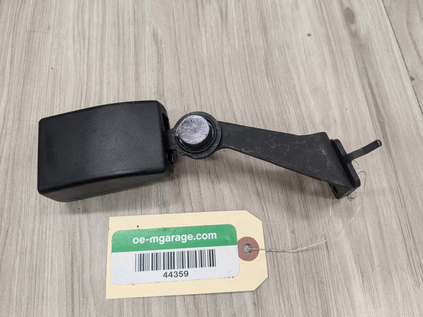 12-20 OEM BMW F30 F31 F36 F80 M3 Rear Left Driver Seat Belt Seatbelt Buckle