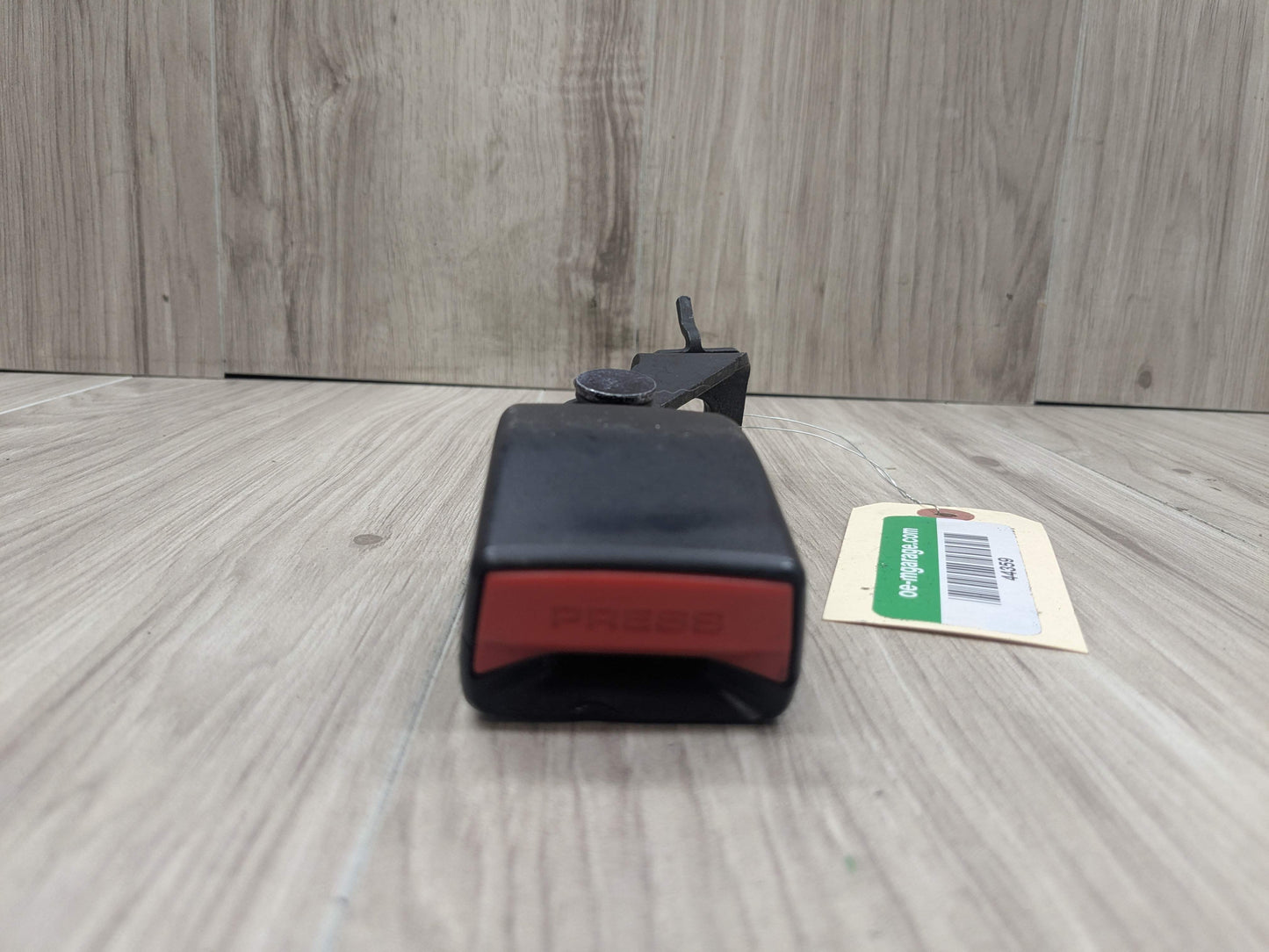 12-20 OEM BMW F30 F31 F36 F80 M3 Rear Left Driver Seat Belt Seatbelt Buckle