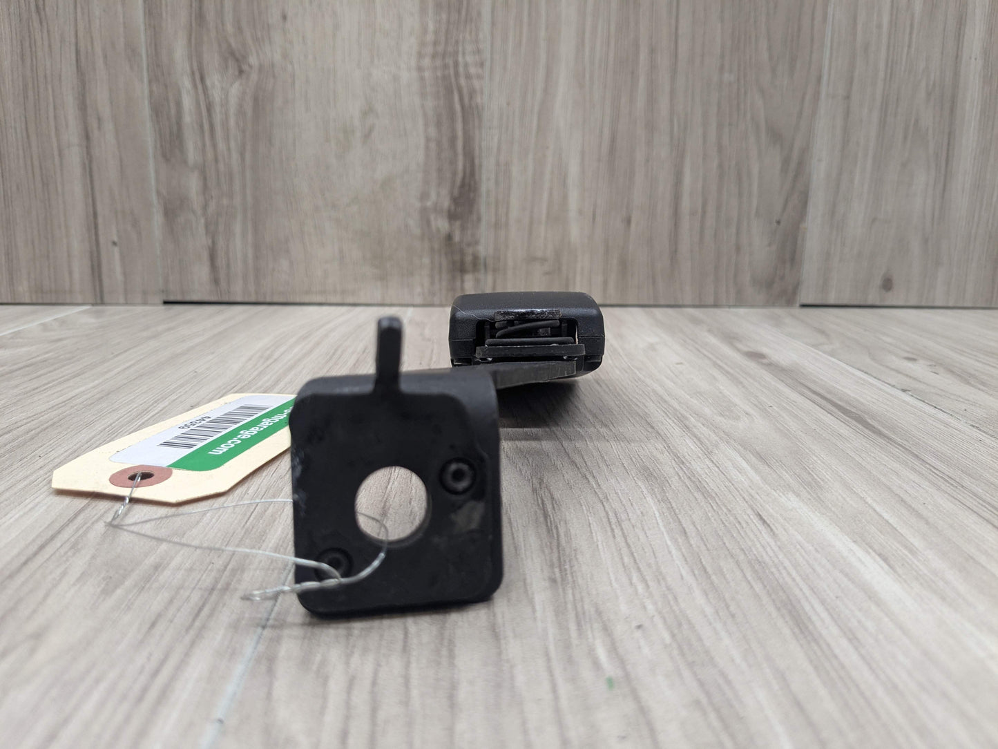 12-20 OEM BMW F30 F31 F36 F80 M3 Rear Left Driver Seat Belt Seatbelt Buckle