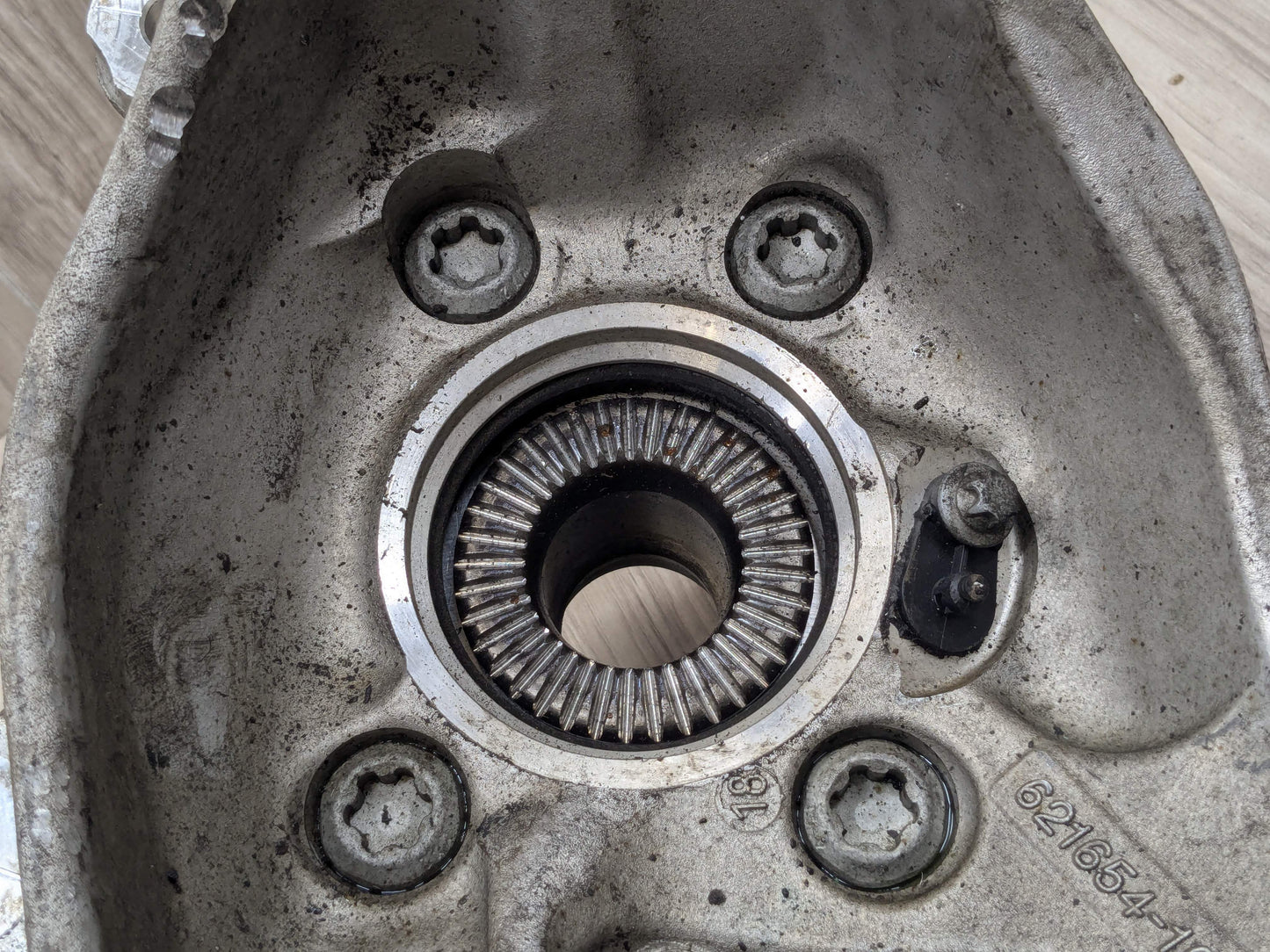 OEM BMW G20 G22 G23 330 M340 FRONT Left Driver Hub Spindle Knuckle Bearing AWD