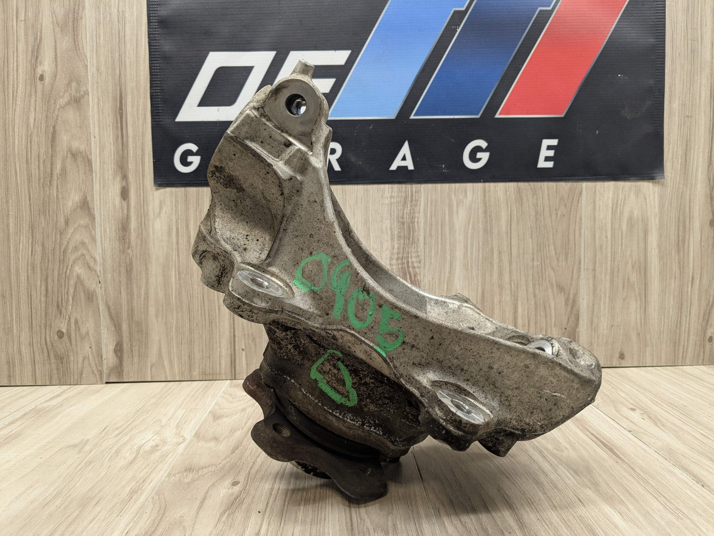 OEM BMW G20 G22 G23 330 M340 FRONT Left Driver Hub Spindle Knuckle Bearing AWD