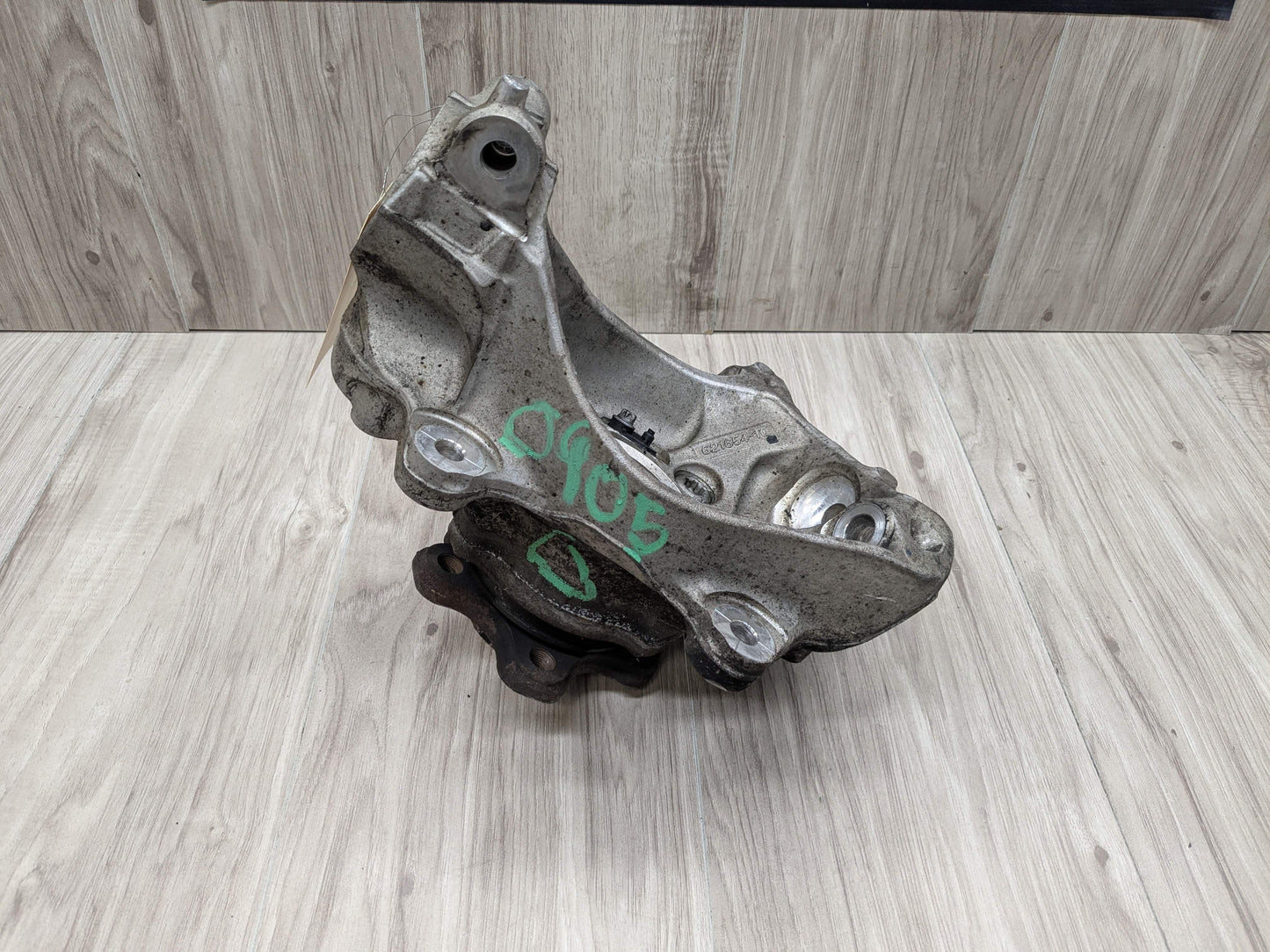 OEM BMW G20 G22 G23 330 M340 FRONT Left Driver Hub Spindle Knuckle Bearing AWD