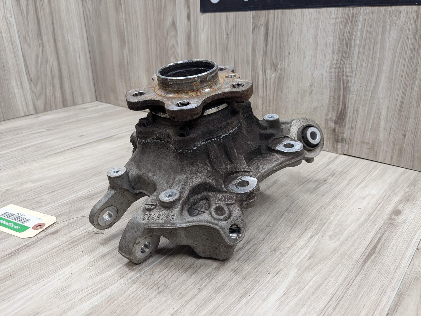 19-25 OEM BMW G20 330 M340 REAR Left Driver Side Knuckle Hub Spindle Bearing