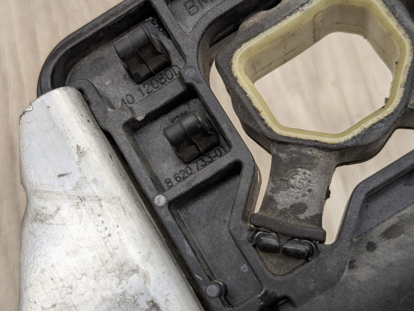 OEM BMW F22 F23 F30 F32 F33 F36 Radiator Carrier Support Bracket Left Right SET