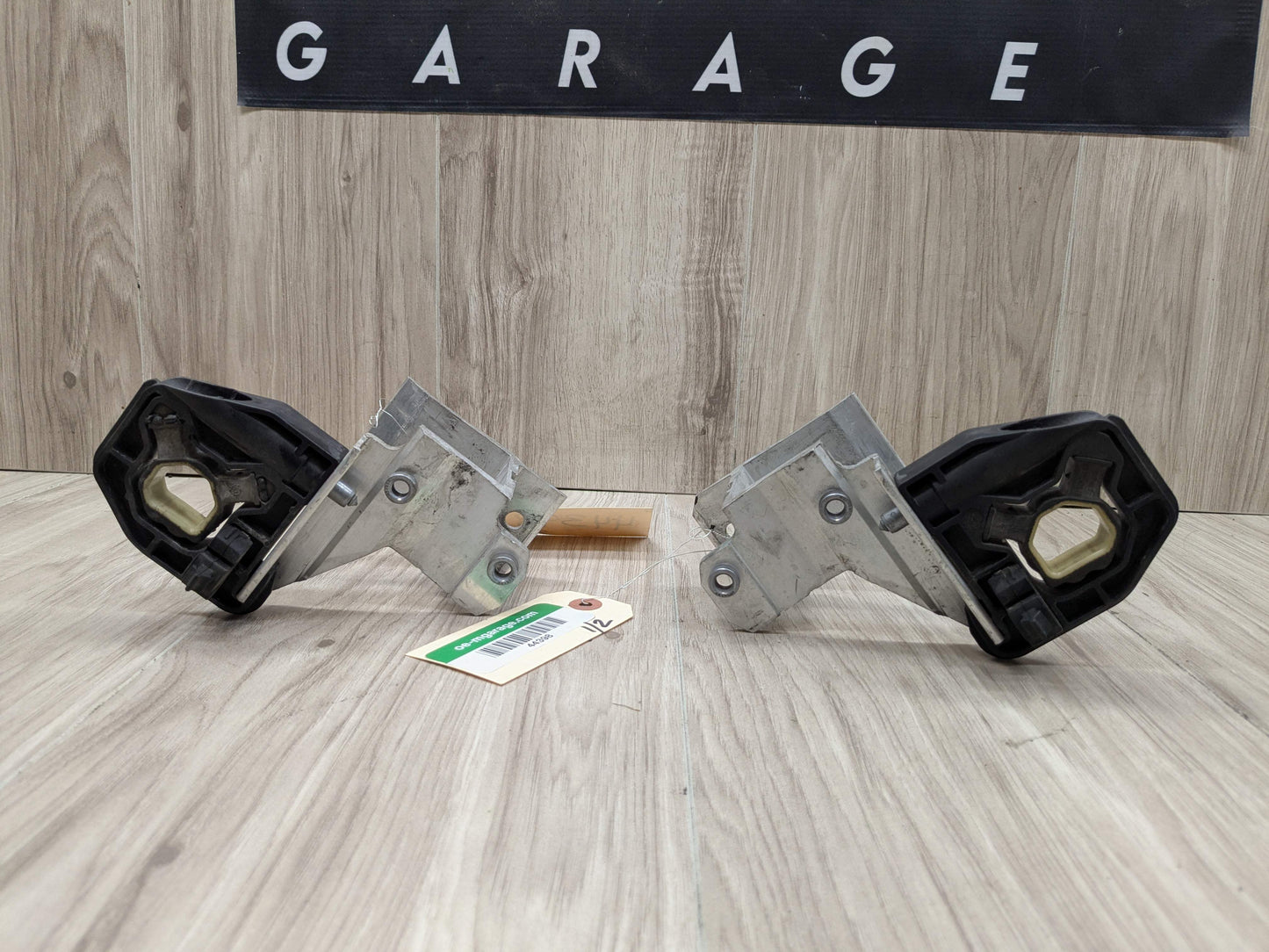 OEM BMW F22 F23 F30 F32 F33 F36 Radiator Carrier Support Bracket Left Right SET