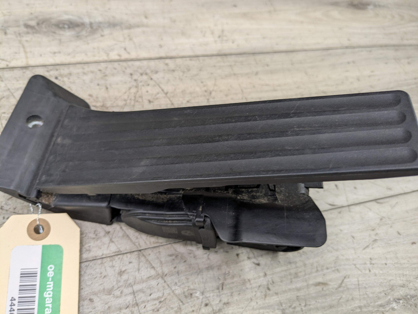 OEM BMW F15 F22 F25 F30 F36 F80 G01 G05 G20 X3 X5 Accelerator Throttle Gas Pedal