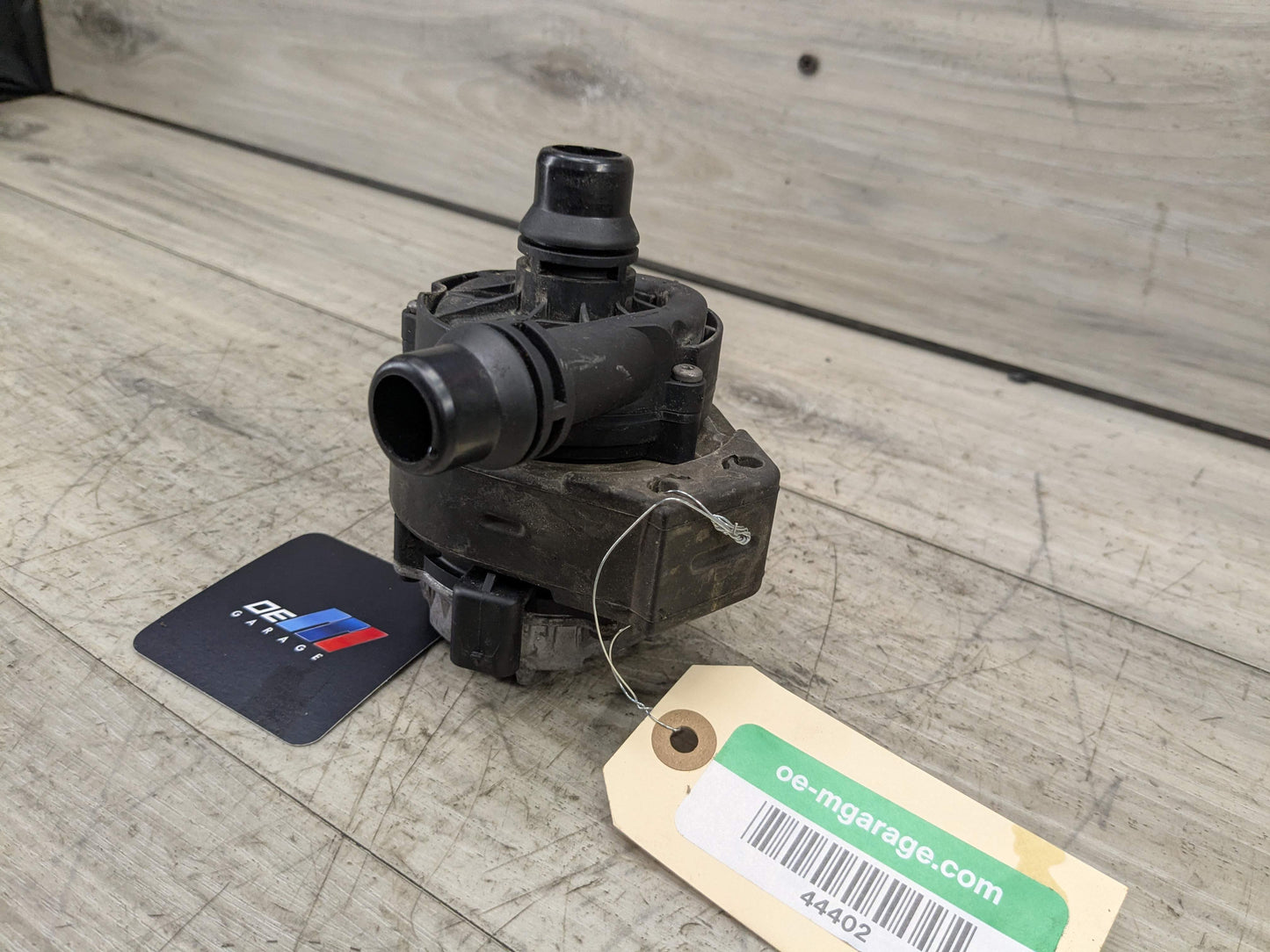 18-21 OEM BMW G01 G02 X3 X4 30 M40 Engine B46 B58 Auxiliary Cooling Water Pump