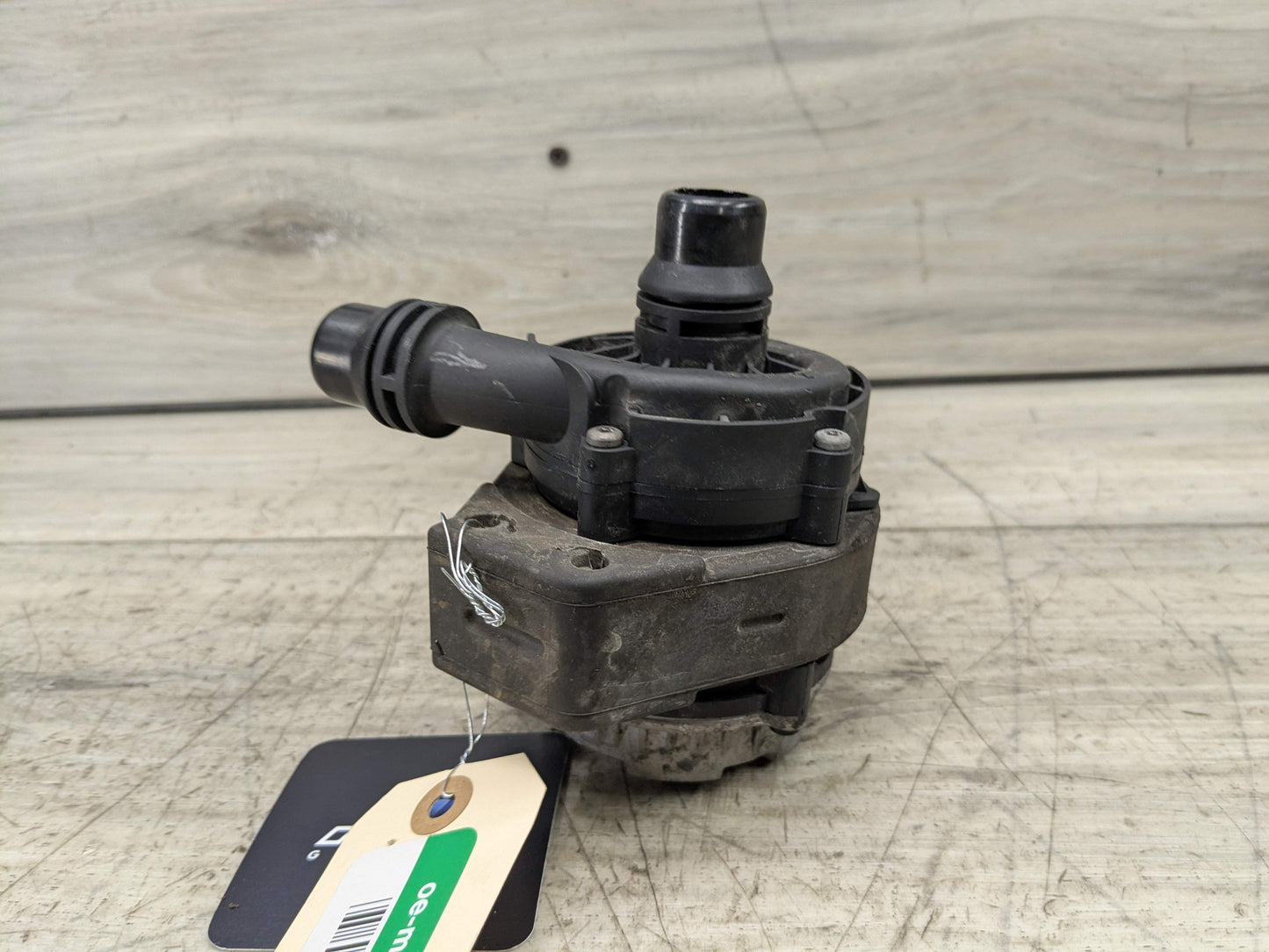 18-21 OEM BMW G01 G02 X3 X4 30 M40 Engine B46 B58 Auxiliary Cooling Water Pump