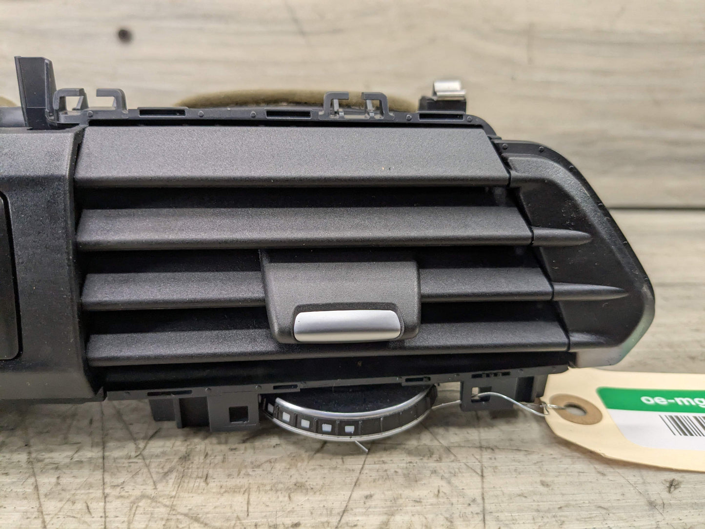 18-21 OEM BMW G01 G02 F97 F98 X3 X4 X3M X4M Dashboard AC Air Vent Center Grille