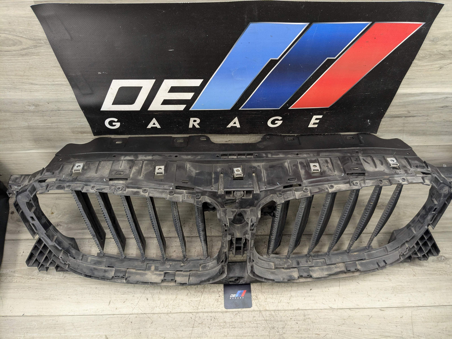 18-21 OEM BMW G01 G02 X3 X4 Front Upper Kidney Grille Air Flap Intake Shutter