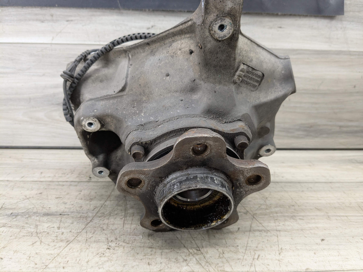 OEM BMW G01 G02 X3 X4 FRONT Right Passenger Knuckle Spindle Wheel Hub Bearing