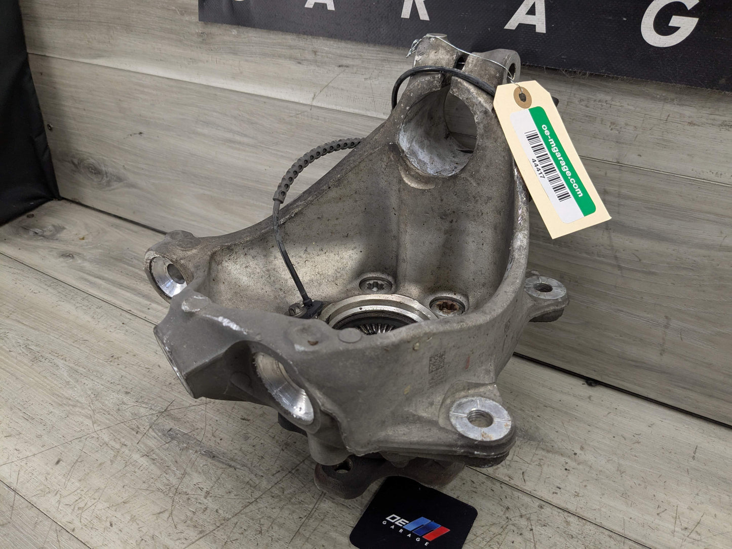 OEM BMW G01 G02 X3 X4 FRONT Right Passenger Knuckle Spindle Wheel Hub Bearing