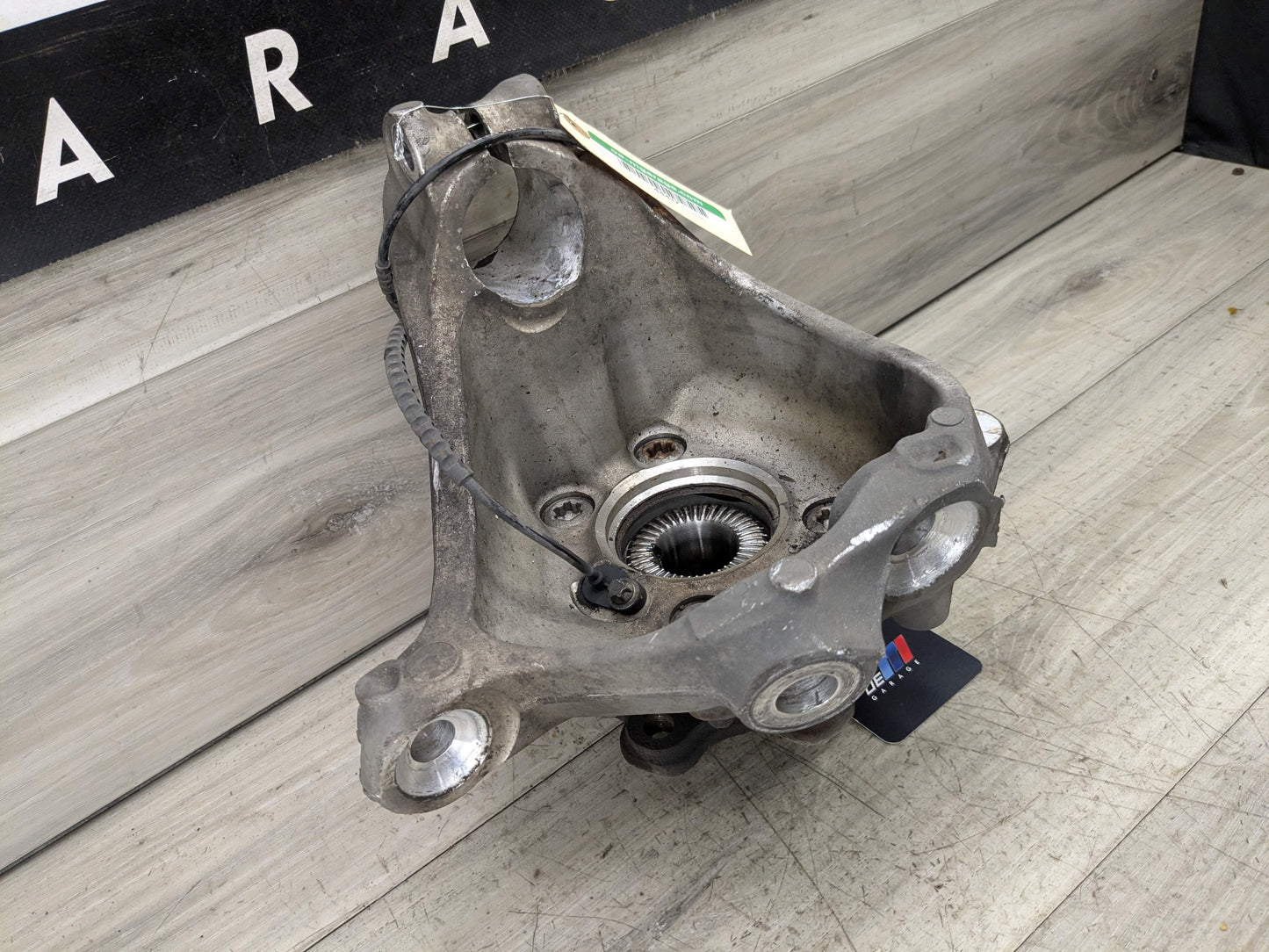 OEM BMW G01 G02 X3 X4 FRONT Right Passenger Knuckle Spindle Wheel Hub Bearing