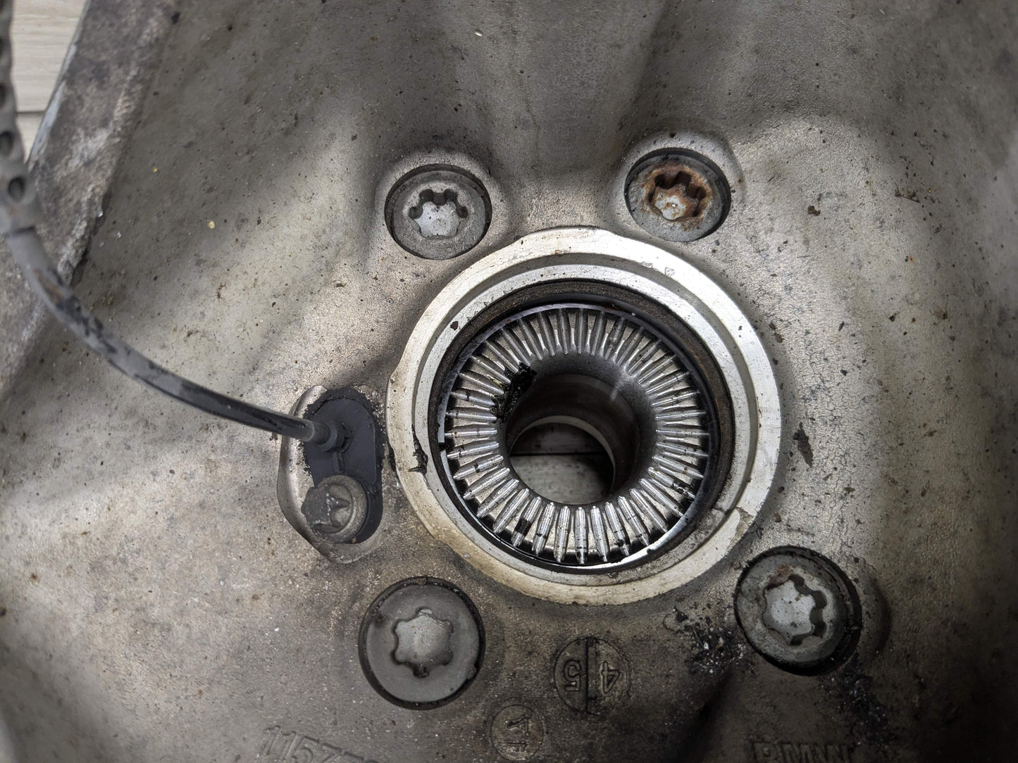 OEM BMW G01 G02 X3 X4 FRONT Right Passenger Knuckle Spindle Wheel Hub Bearing