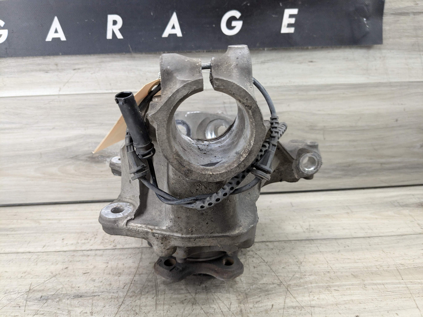 OEM BMW G01 G02 X3 X4 FRONT Right Passenger Knuckle Spindle Wheel Hub Bearing