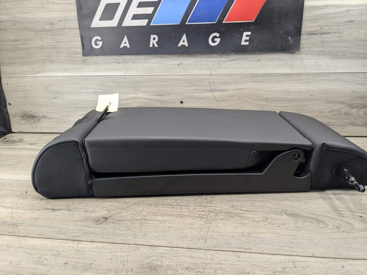 OEM BMW G01 G20 G20 330 M340 X3 X4 Rear Center Seat 2ND Row Arm Rest Cup Holder