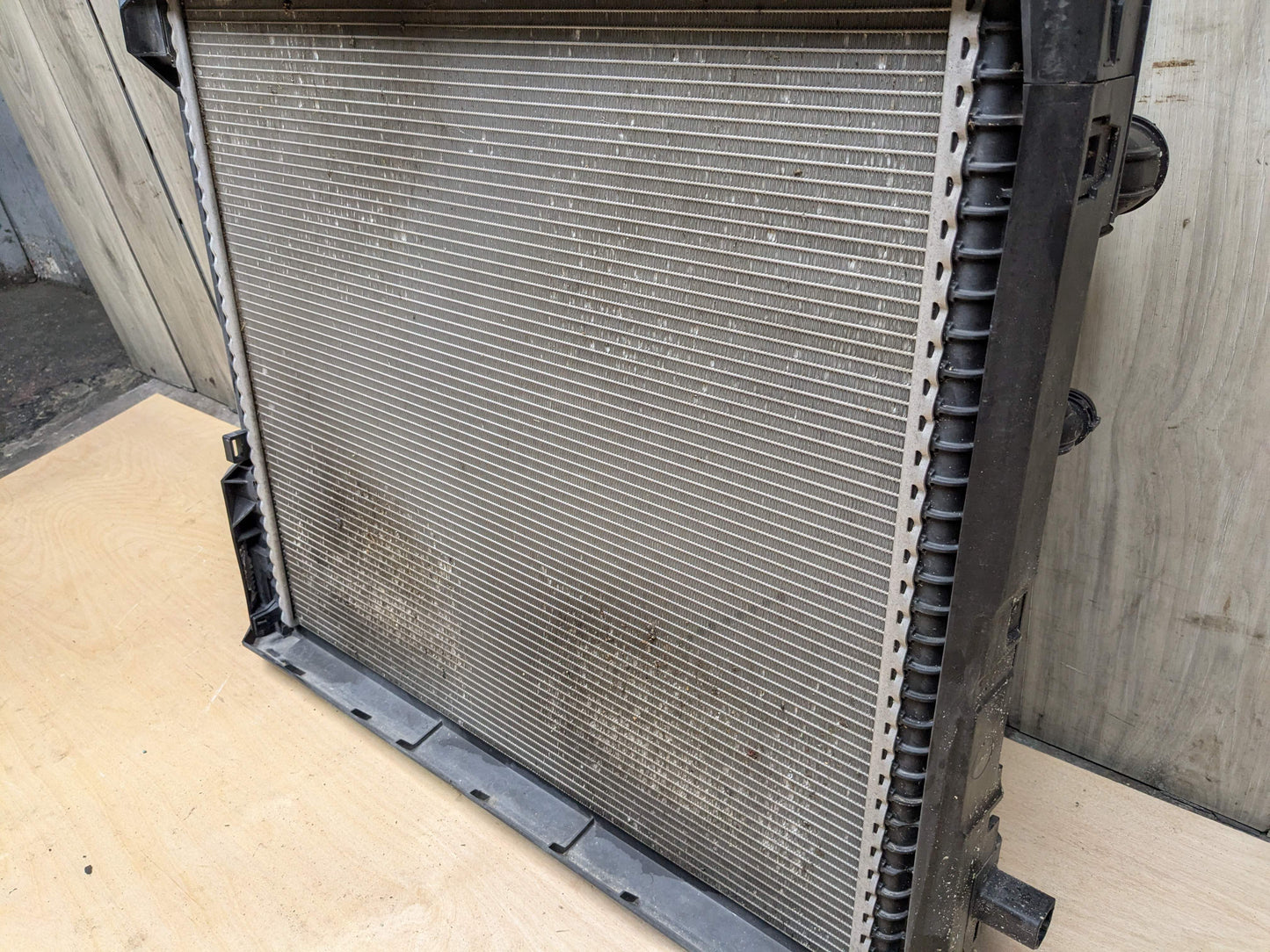 18-24 OEM BMW G01 G02 X3 X4 30i 30iX B46 Radiator Condenser Fan Shroud SET 600W