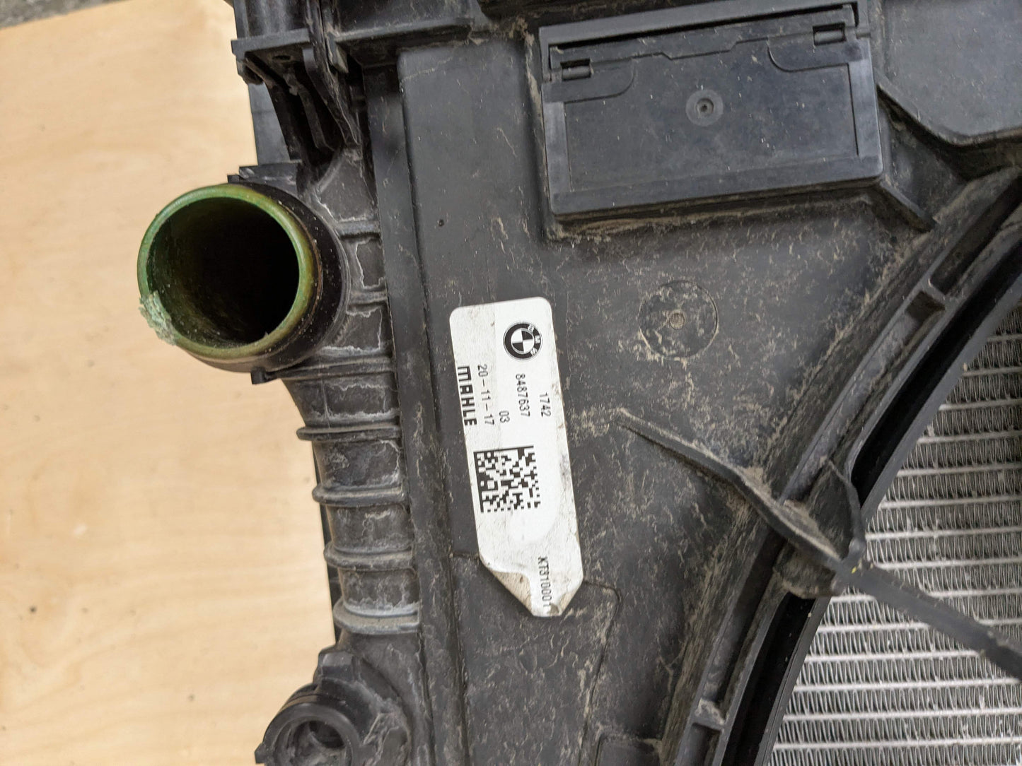 18-24 OEM BMW G01 G02 X3 X4 30i 30iX B46 Radiator Condenser Fan Shroud SET 600W