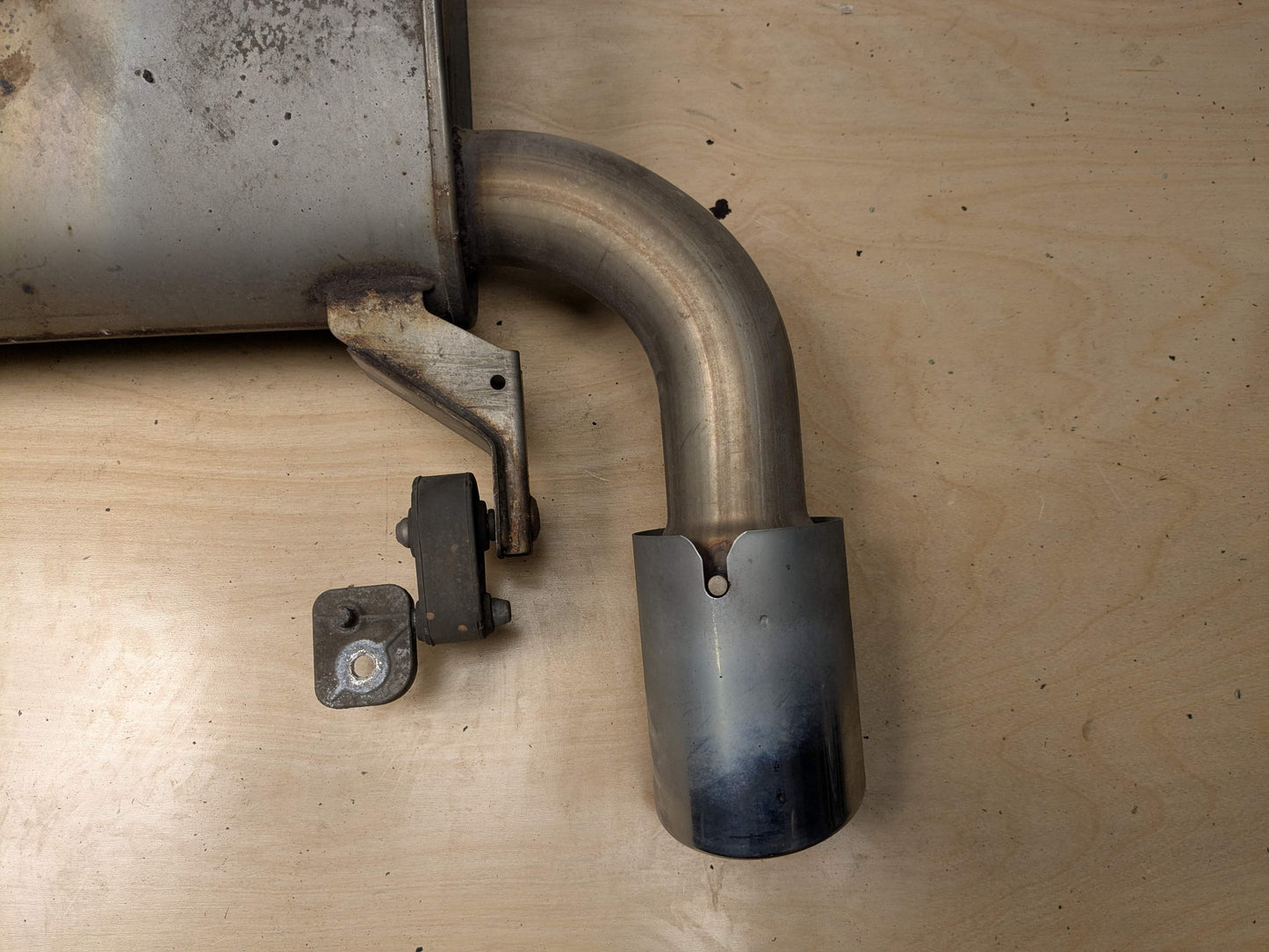 18-21 OEM BMW G01 X3 30i 30iX Engine B46 Rear Muffler Exhaust System w/ Tips