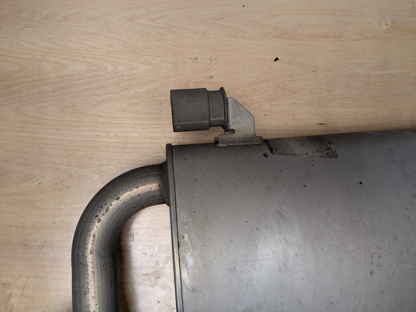 18-21 OEM BMW G01 X3 30i 30iX Engine B46 Rear Muffler Exhaust System w/ Tips