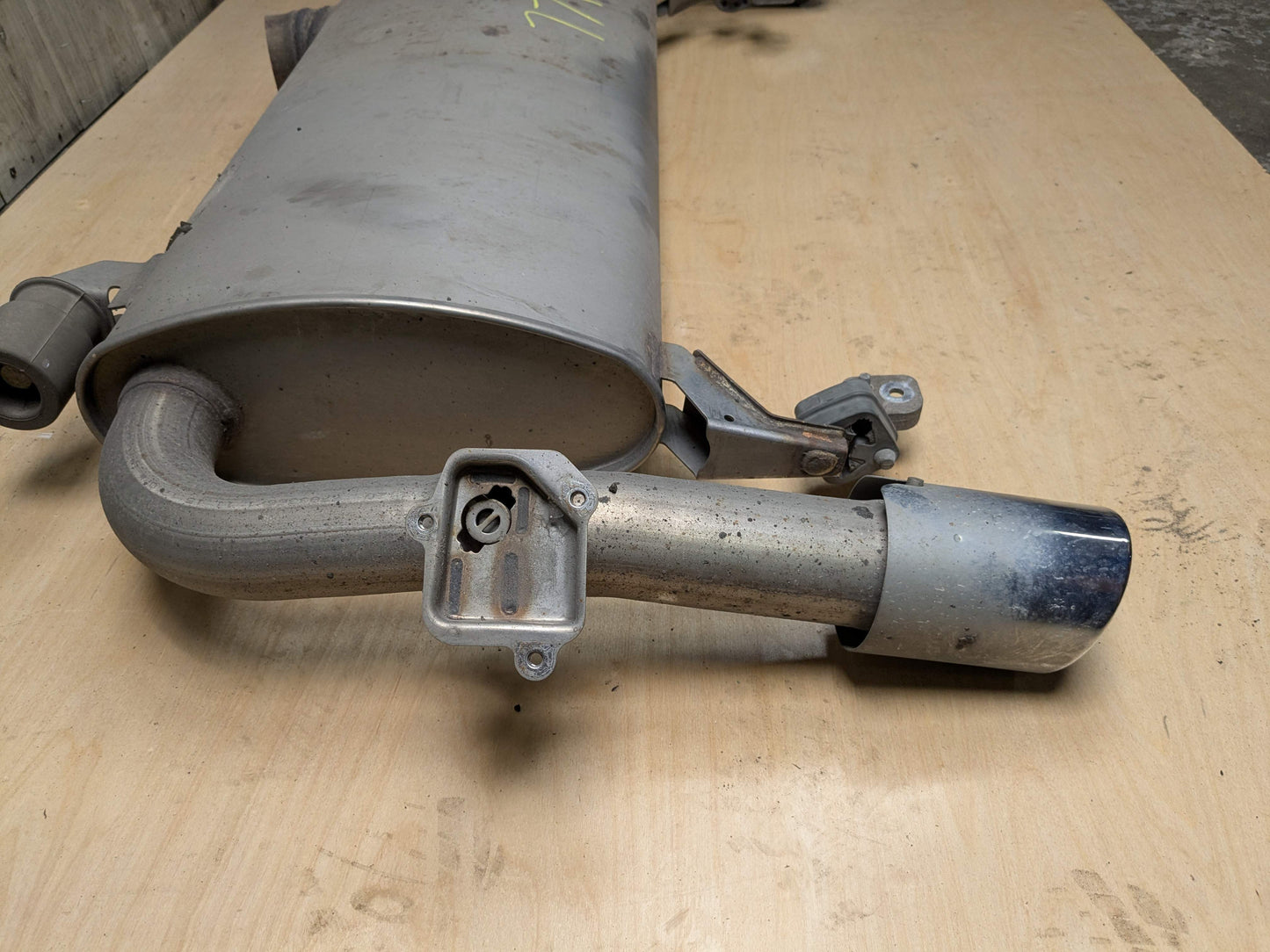 18-21 OEM BMW G01 X3 30i 30iX Engine B46 Rear Muffler Exhaust System w/ Tips