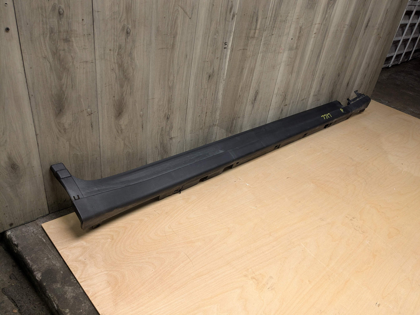 OEM BMW G01 G02 X3 X4 30i 30iX Right Passenger Side Skirt Rocker Panel Molding