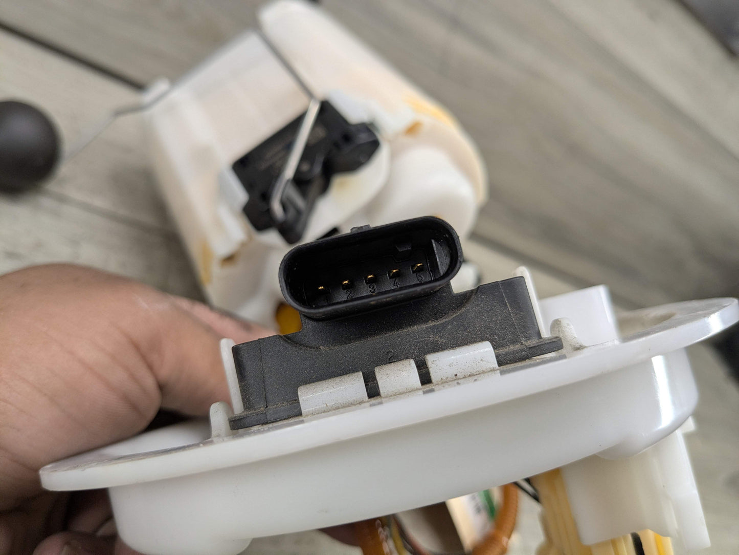 18-24 OEM BMW G01 G02 X3 X4 30i 30iX M40iX B46 B58 Sending Gas Tank Fuel Pump