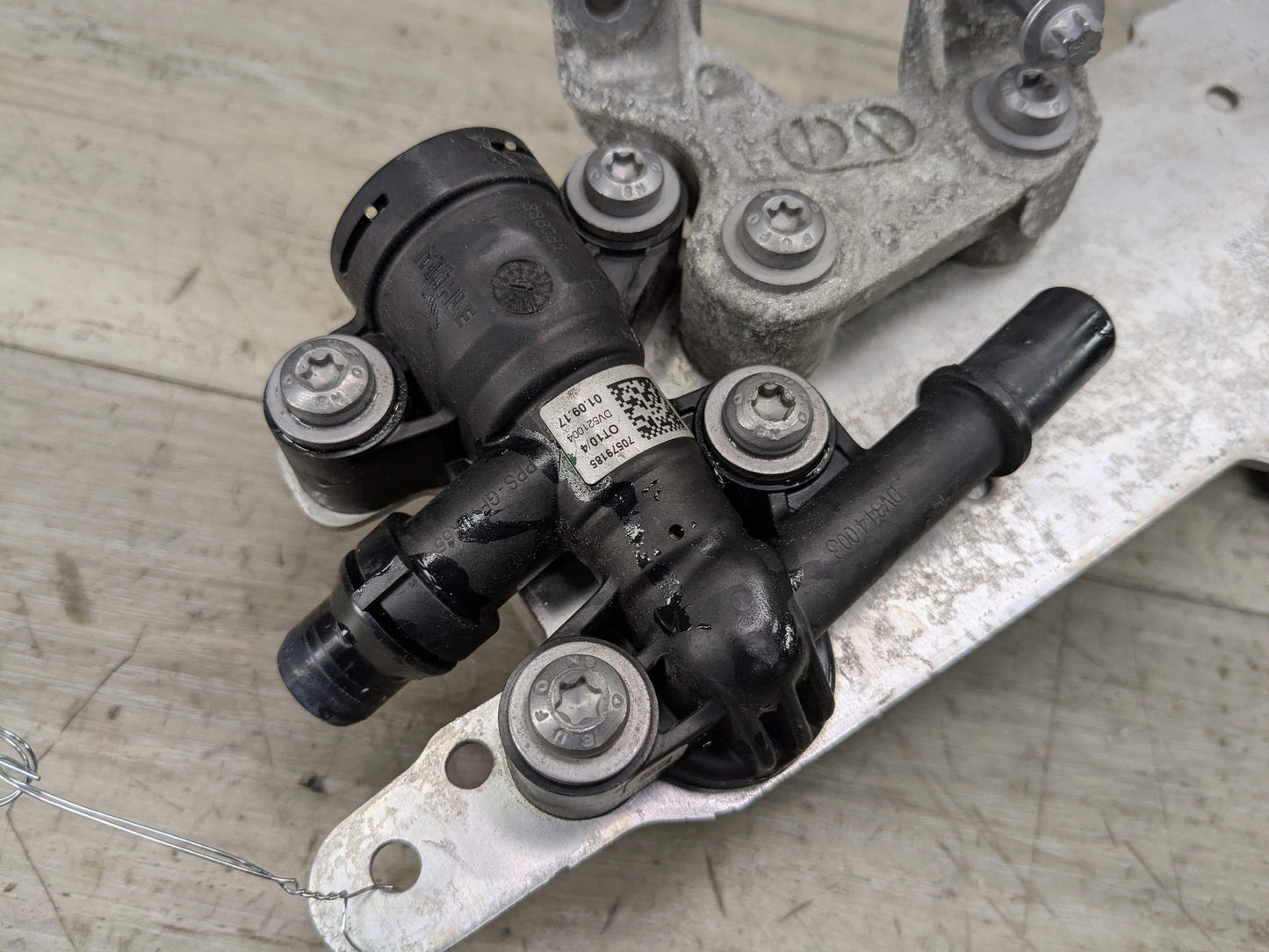 16-20 OEM BMW F30 B48 G01 G30 B46 Auto Transmission Oil Cooler Heat Exchanger