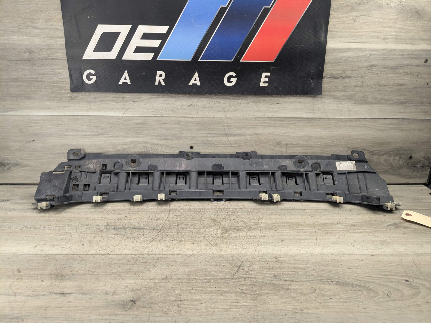 18-21 OEM BMW G01 F97 X3 REAR Center Lower Reinforcement Bumper Bracket Support