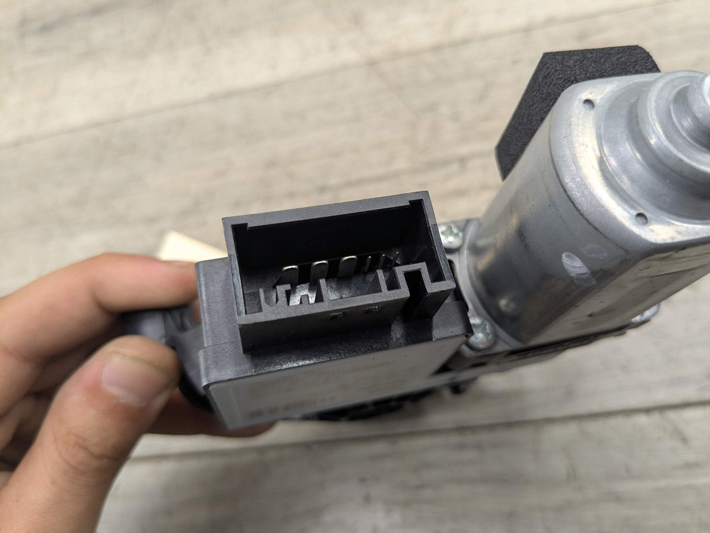 OEM BMW G20 G80 330 M340 M3 FRONT Left Driver Side Door Window Regulator Motor