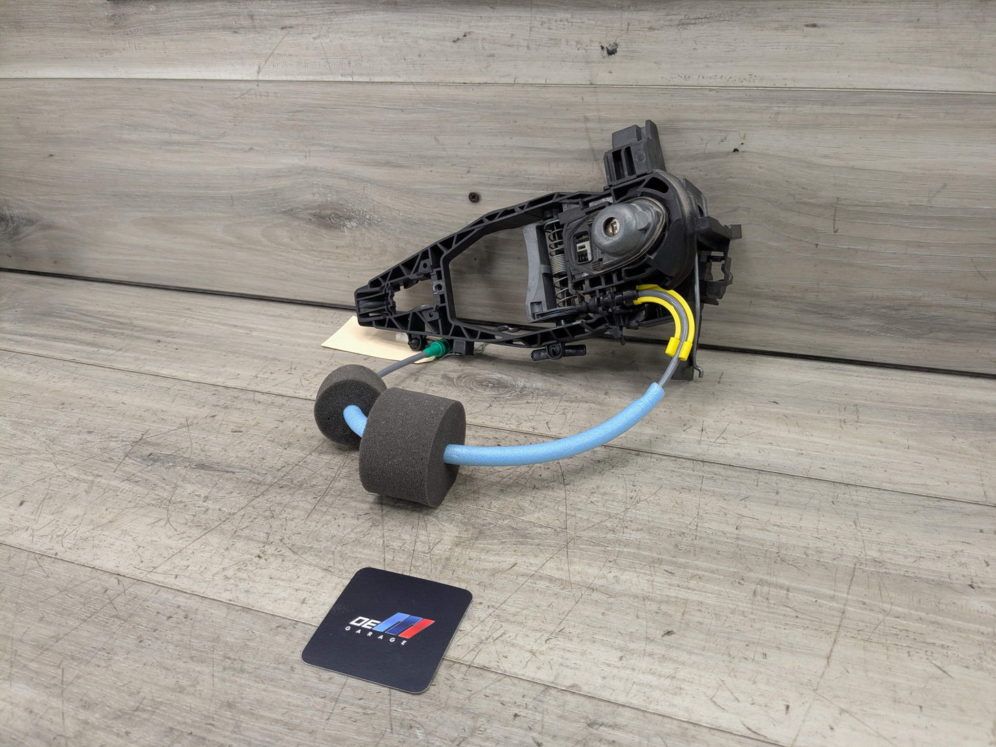 19-25 OEM BMW G20 G80 330 M340 M3 Front Left Driver Door Handle Bracket Support