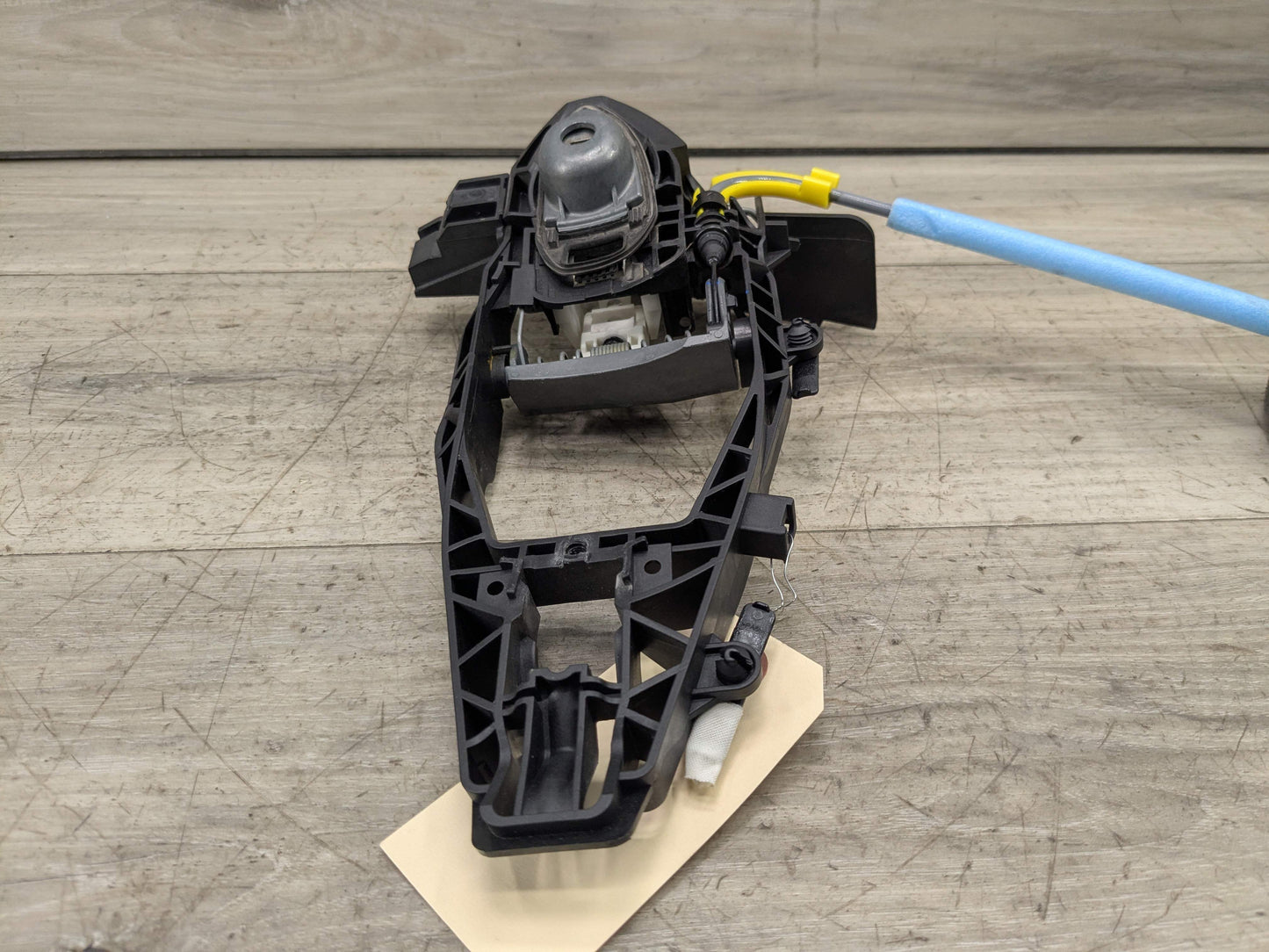 19-25 OEM BMW G20 G80 330 M340 M3 Front Left Driver Door Handle Bracket Support