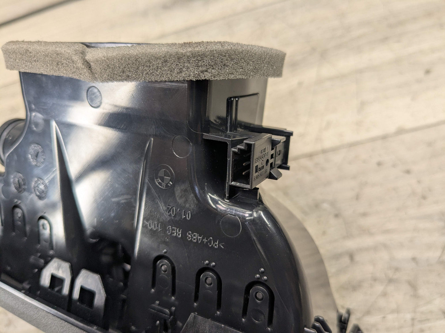 OEM BMW G20 G22 G23 G26 G80 G82 G83 M3 Rear AC Air Vent Panel Trim Cover Black