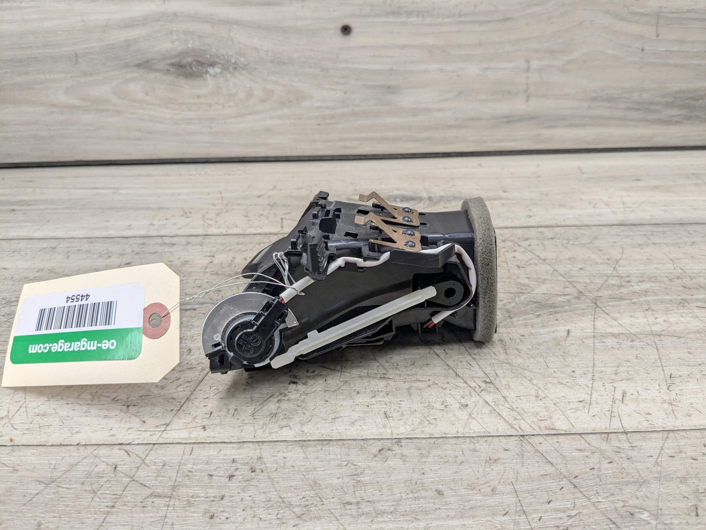 OEM BMW G20 G22 G26 G42 G80 G82 M3 M4 Right Passenger Air AC Vent Dash Grille*